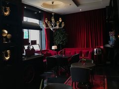 -Salon de The de Joel Robuchon(外滩18号店)