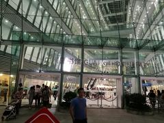 门面-广州图书馆