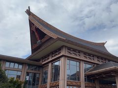 -七彩云南古滇温泉山庄