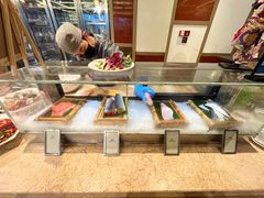 -大中华希尔顿酒店-念自助餐·嗨啤·小龙虾