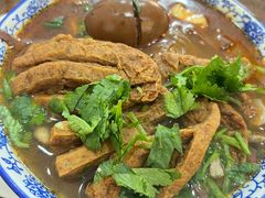 -叶新小吃店(来凤小区总店)