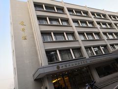 -小海豚国际游泳培训(长宁龙之梦酒店)