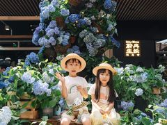 -瑞虹新天地月亮湾