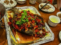 东巴烤鱼-小厨子私房菜·云南美食店