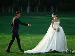 -第一夫人婚纱摄影(南京店)