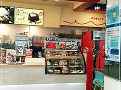 -DQ·蛋糕·冰淇淋(大宁国际商业广场店)