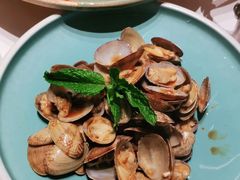 -红鼎豆捞·非遗鲍皇汤火锅(宝丰路店)