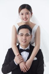 -雪中彩影婚纱摄影·微光艺术中心