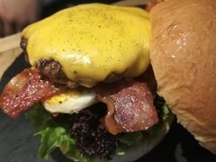 -HIGH FIVE哈福手工汉堡(桂林路店)