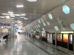 -朱辛庄(地铁站)