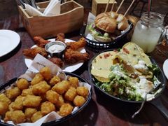 玉米片配酱ChipDipTrio-Liberty Brewing Co·曼哈顿餐吧