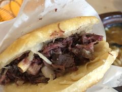 -闫家驴肉老店(华电一校店)