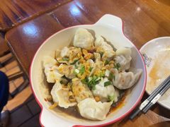 -爆炸头阿姨小四川正宗川味小吃(无任何分店)