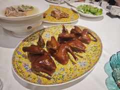 吊烧脆皮芝麻鸡-香港龙凤楼(陆家嘴中心店)