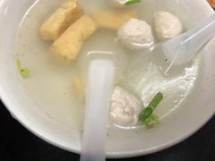 -松树干拌面店