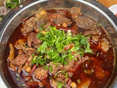 -大众跷脚牛肉馆·非遗传承单位(峨眉山店)