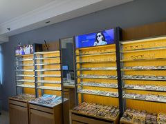 -优医视平价眼镜蔡司依视路折扣工厂店(德胜门店)