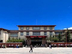 -迪庆藏族自治州博物馆