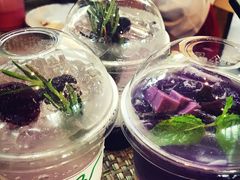 -Chom Cafe and Restaurant