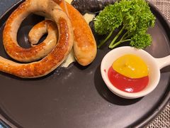 -又见马甲M8融合西餐厅(体育中心店)