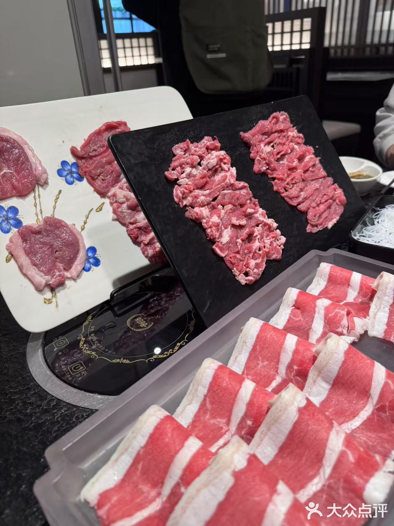 手切鲜肉立盘不倒🔥这铜锅涮肉绝绝子 