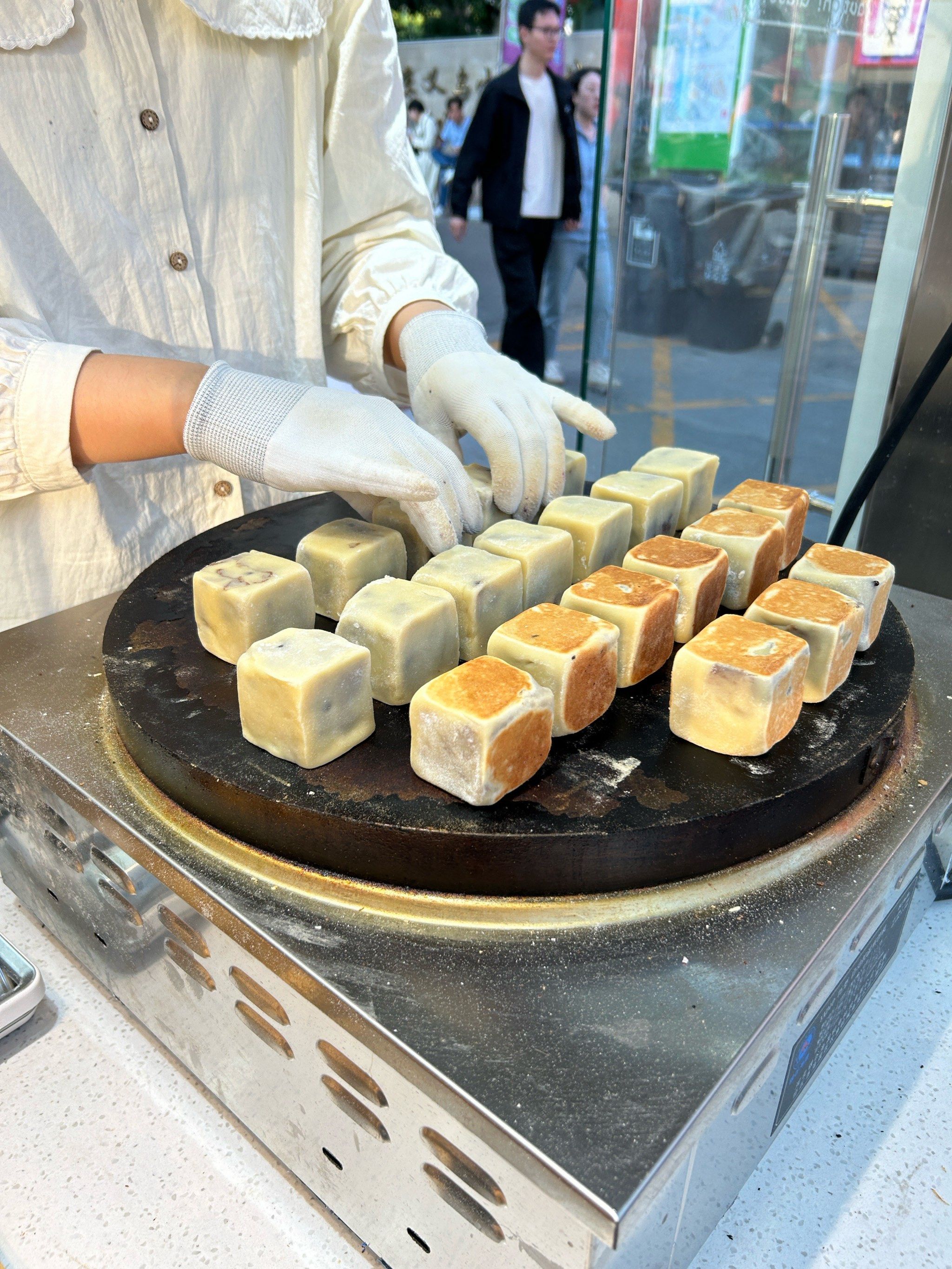 南京夜市逛吃:南京义乌小商品市场美食街