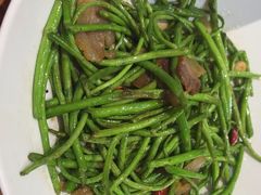 -黄泥岗·地道湖北菜(奥特莱斯店)