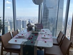 -雲上錢屋·地标景观(上海中心店)