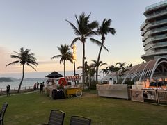 -JW万豪厨房餐厅·滨海草坪烧烤·海鲜·海景(三亚绿发山海天JW万豪酒店)