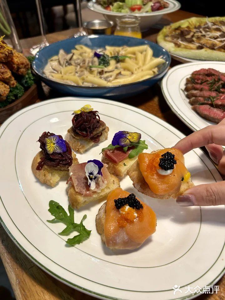 芝士瀑布暴击!这家披萨让我原地封神🍕🤯