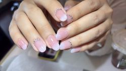-阿噶西美甲美睫