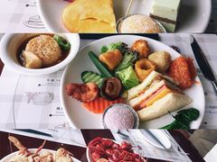 -荣誉国际酒店-云顶旋转餐厅