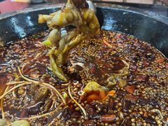 -烧哥美蛙肥肠鱼火锅·十五年社区店
