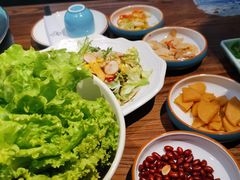 -明洞阿姨·韩式酱蟹烤肉·创意料理(三元桥店)