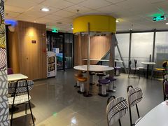 -麦当劳(中山大道中店)