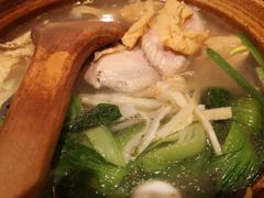 -刀小蛮半只鸡过桥米线(家乐福四元桥店)