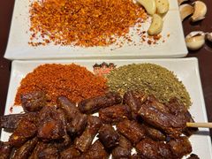 -三个大叔烤羊肉串·炭炉砂锅菜(西三旗店)