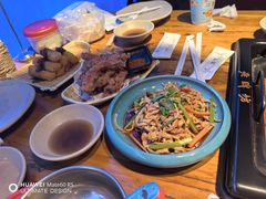 -老牌坊云南鱼豆花火锅(哈西万达店)