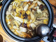 -菌之家·专业纯野生菌火锅·特色炒菌