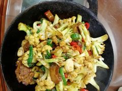 -大鸭梨烤鸭店(金顶街店)