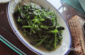 Stir-Fried Water Spinach