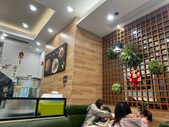 -佰搭果·广式茶餐厅(西华路店)