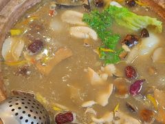 -阿婆情腊排骨火锅(金虹路店)