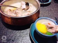 宁夏盐池滩羊手抓肉-丝路金桃·新疆菜(徐汇店)