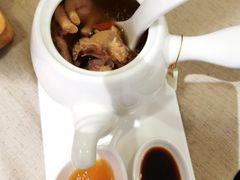 阿胶雪梨炖老鸽-尚一汤 广东炖汤(金桥国际店)