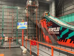 -极限PLAY运动娱乐新世界·团建派对潮玩休闲馆·室内蹦极高空游乐园