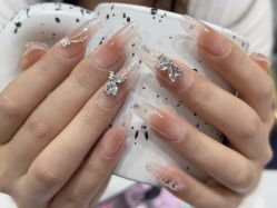 -爱纶美·美甲美睫半永久