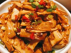 干煸杏鲍鱼菇-额娘·春饼烤鸭(天鸿店)