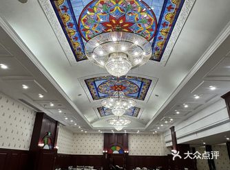昔日的六国饭店，很有历史感～