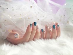 -雪奈传统美甲美睫